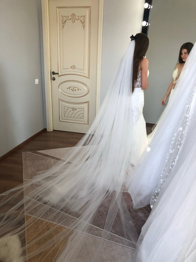 Spaghetti Strap and Thin Strap Wedding Dress: Support and Fit