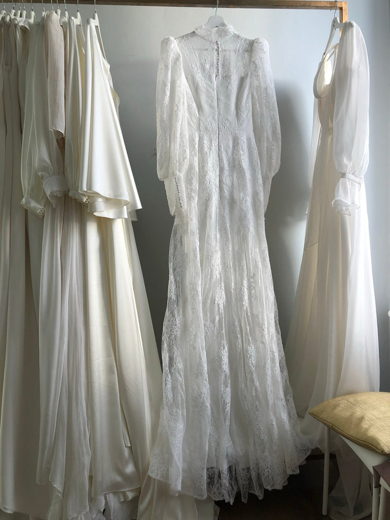 Wedding Dress Closures: Buttons, Zip, or Corset Lacing