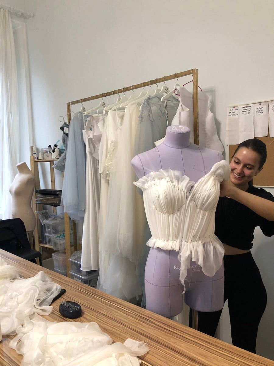 High-Low and Asymmetric Wedding Dress Hemlines Explained