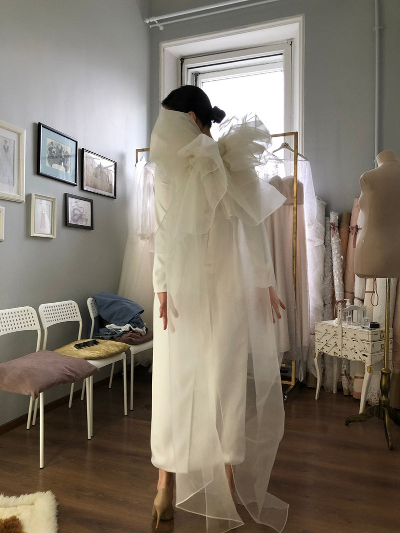 Statement Bows on Wedding Dresses: Placement, Scale, and Construction