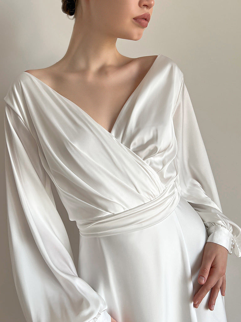 Robe de mariée portefeuille Samantha Light en satin de viscose, vue de côté