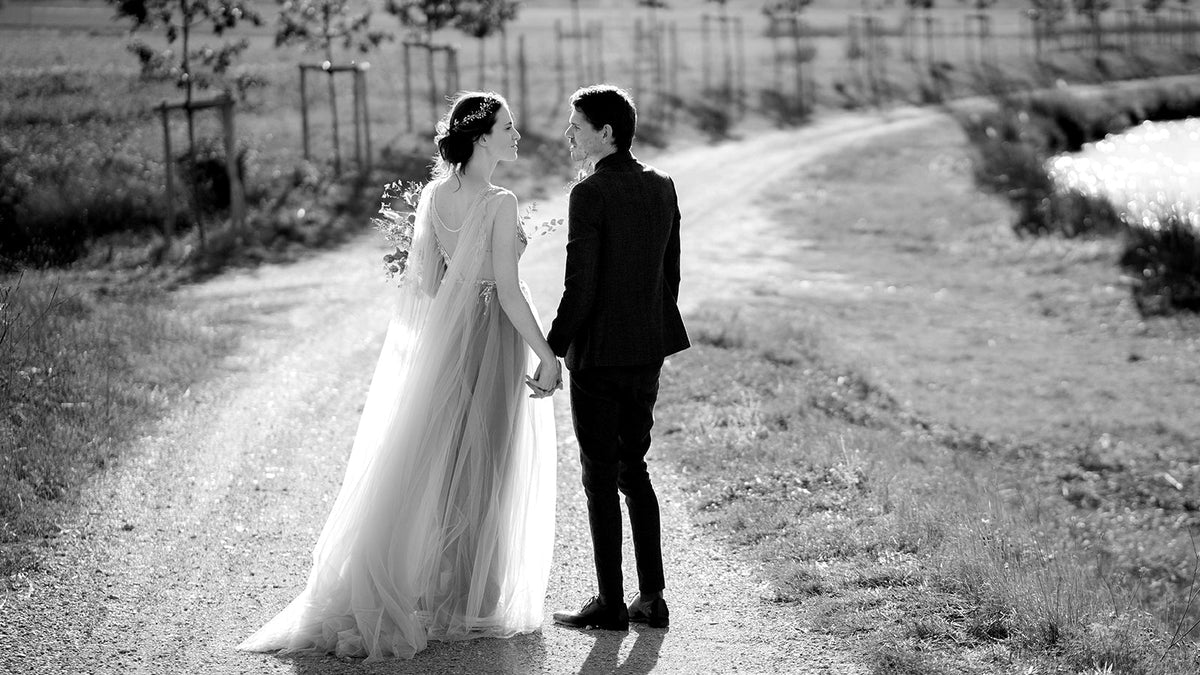 Un Mariage de Rêve en Forêt dans le Sud de la France : Le Conte de Fées de Lily