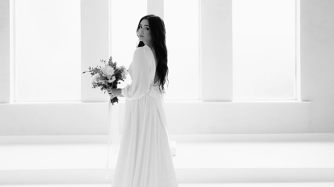 Élégance nuptiale : le parcours d’une mariée vers une allure épurée