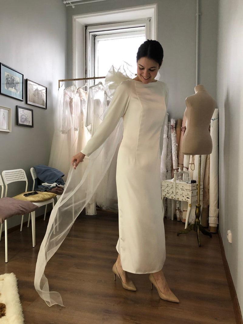 Beach Wedding Dress: What Actually Works on Sand and in Sea Air