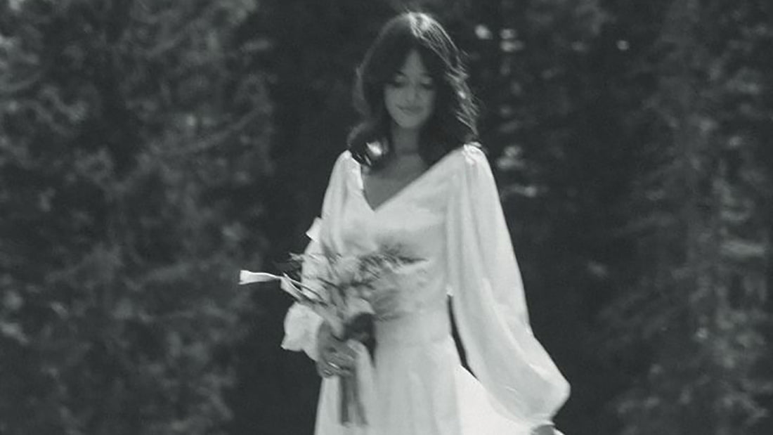 Le jour enchanteur de Noelle : une histoire d’amour autour de la robe Minerva