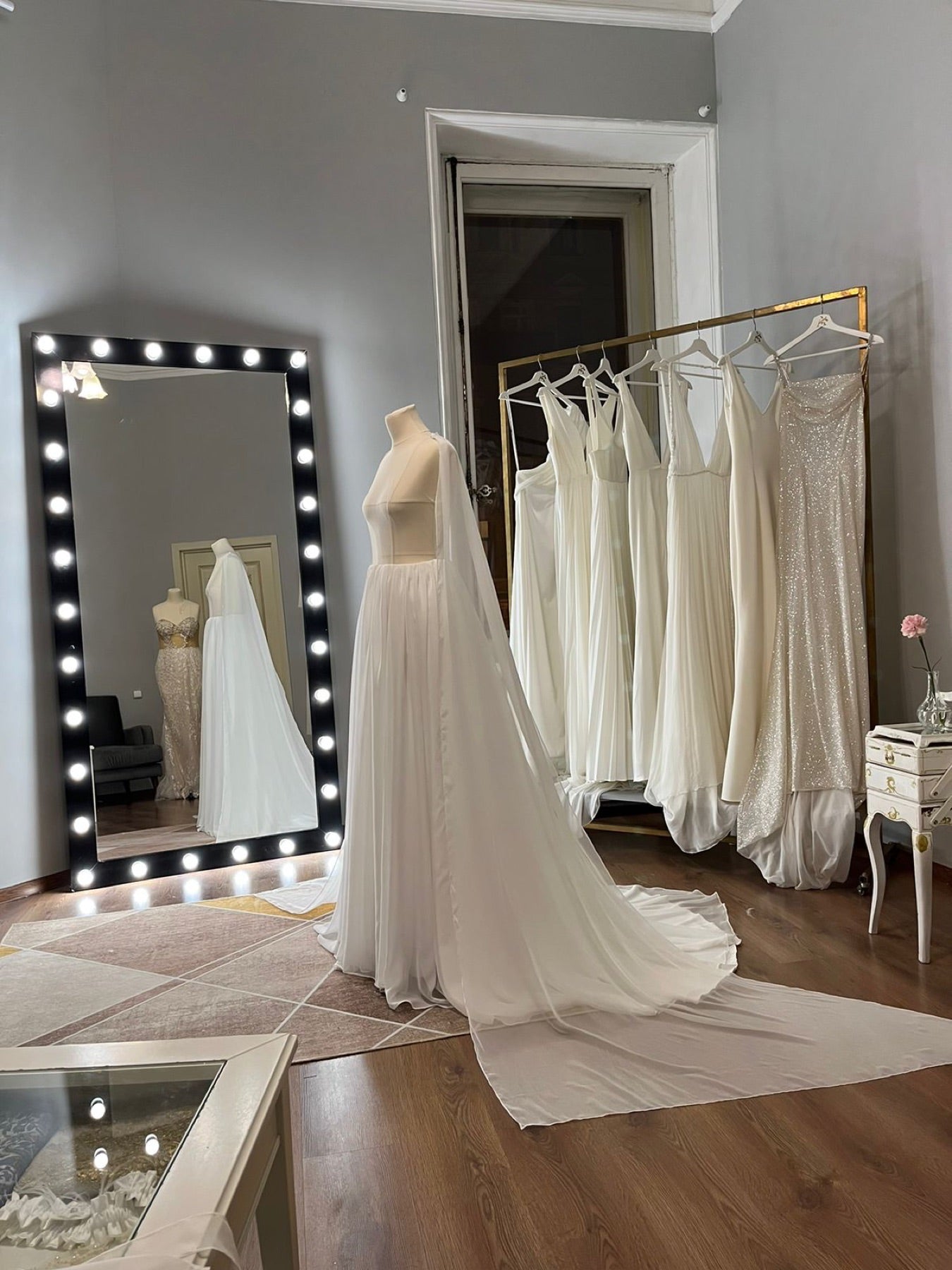 The Convertible Wedding Dress: One Gown, Two Looks for Ceremony and Reception