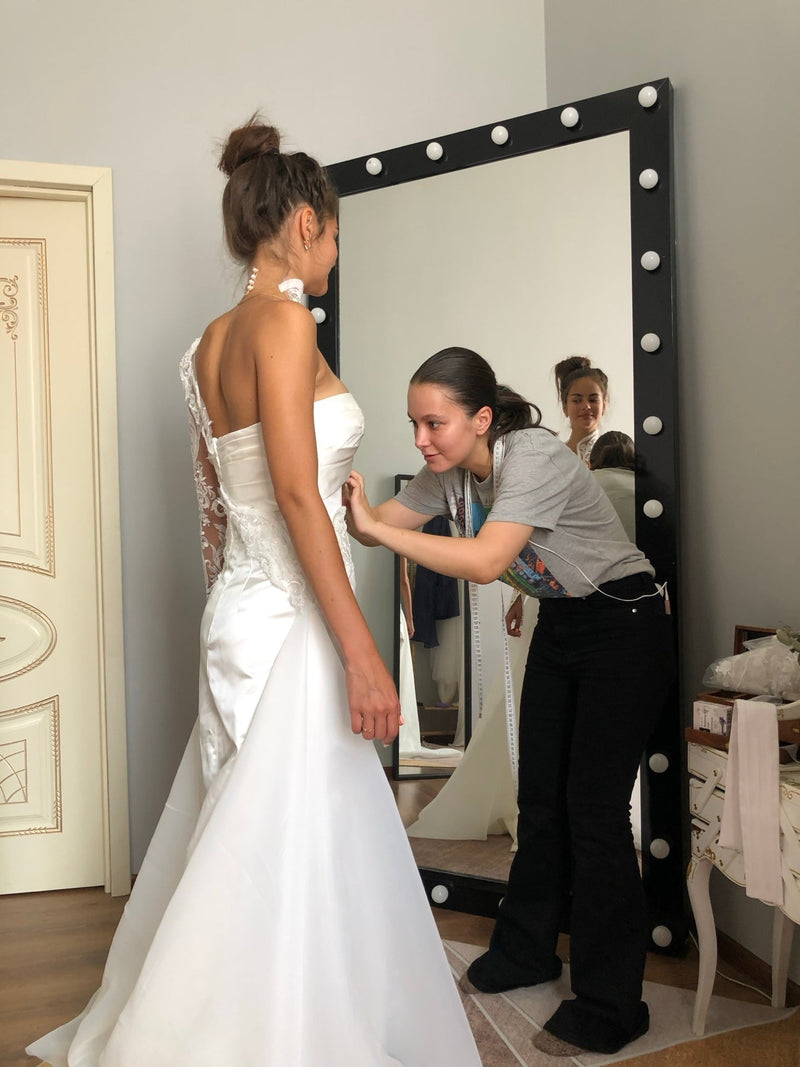 Sweetheart Neckline Wedding Dress: Shape, Support, and Coverage