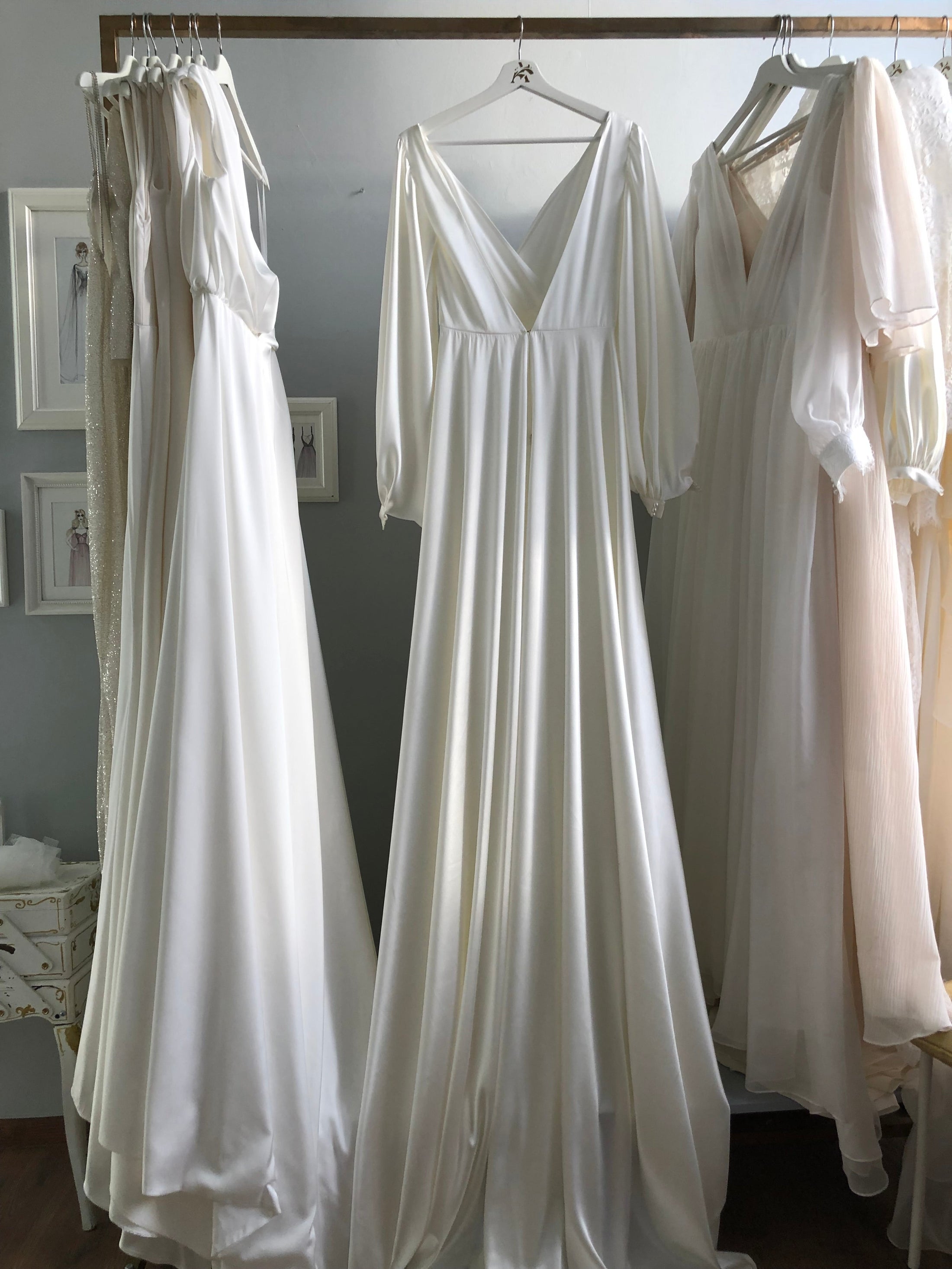 Art Deco Wedding Dress: Bringing 1920s Glamour Into a Custom Gown