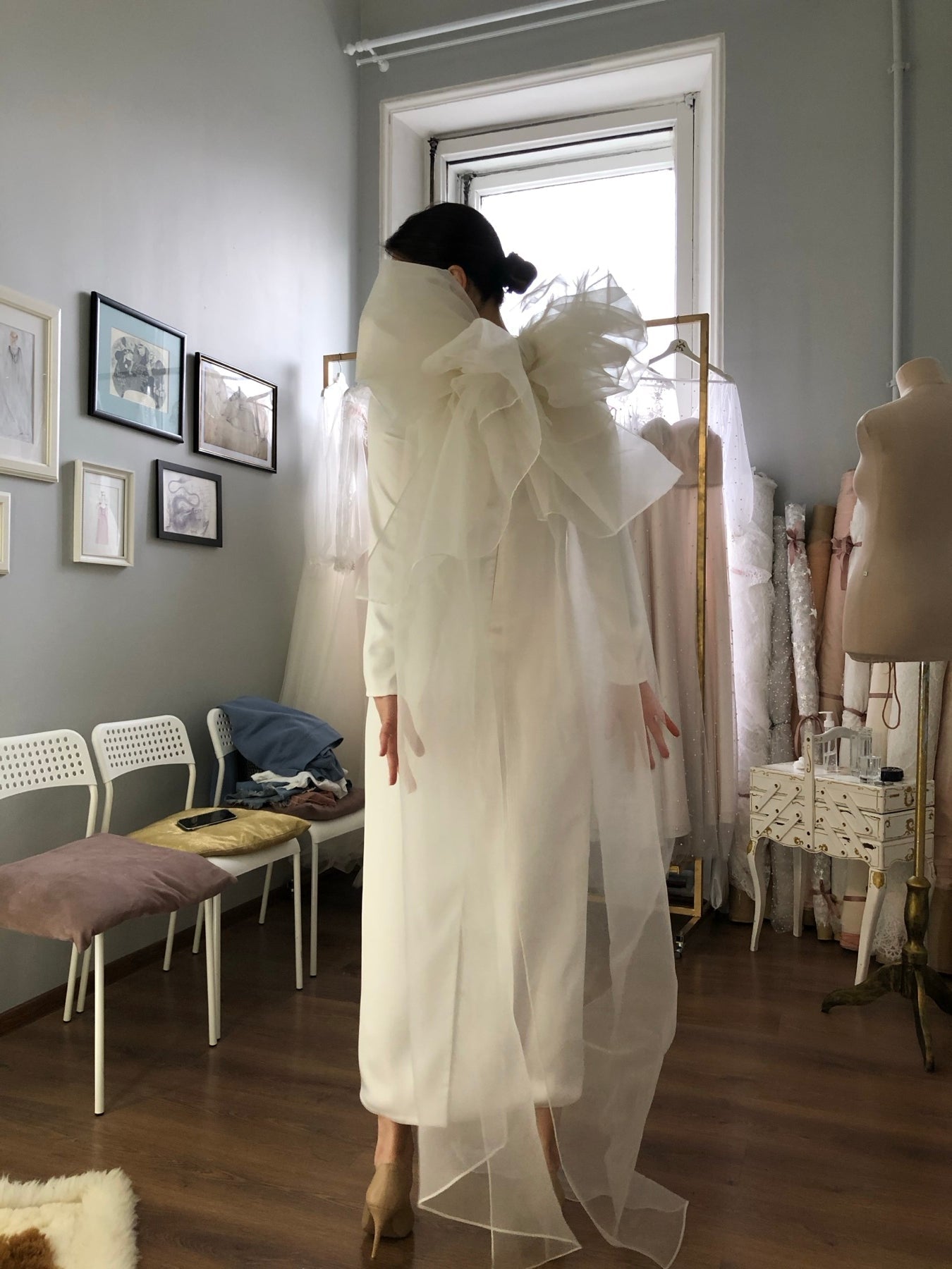 Statement Bows on Wedding Dresses: Placement, Scale, and Construction