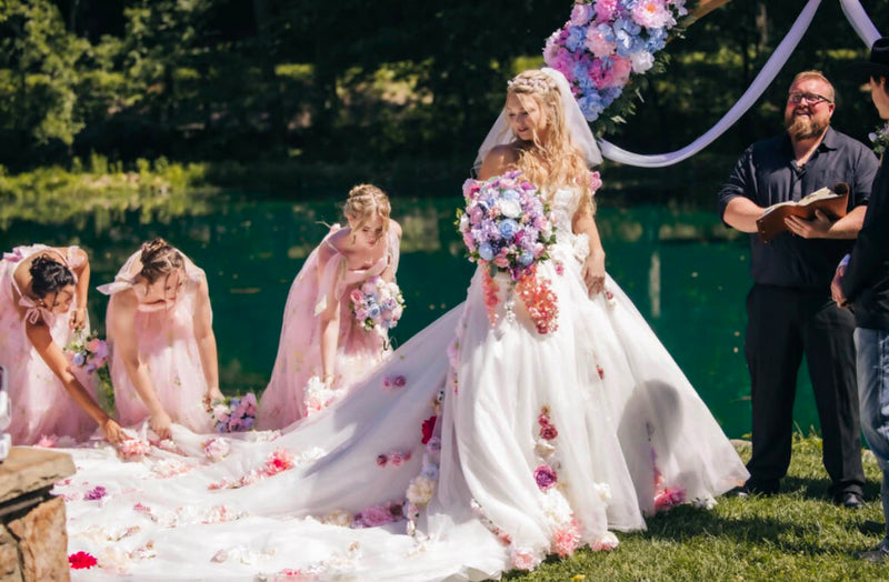 Garden Wedding Dress: Fabrics and Silhouettes That Actually Hold Up Outdoors