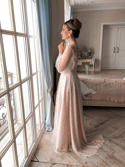 Beige_pearl_decorated_wedding_dress
