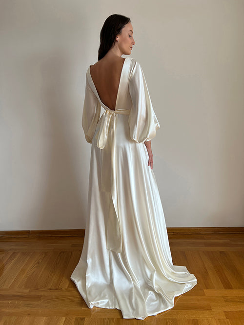 Robe de mariée à manches évêques