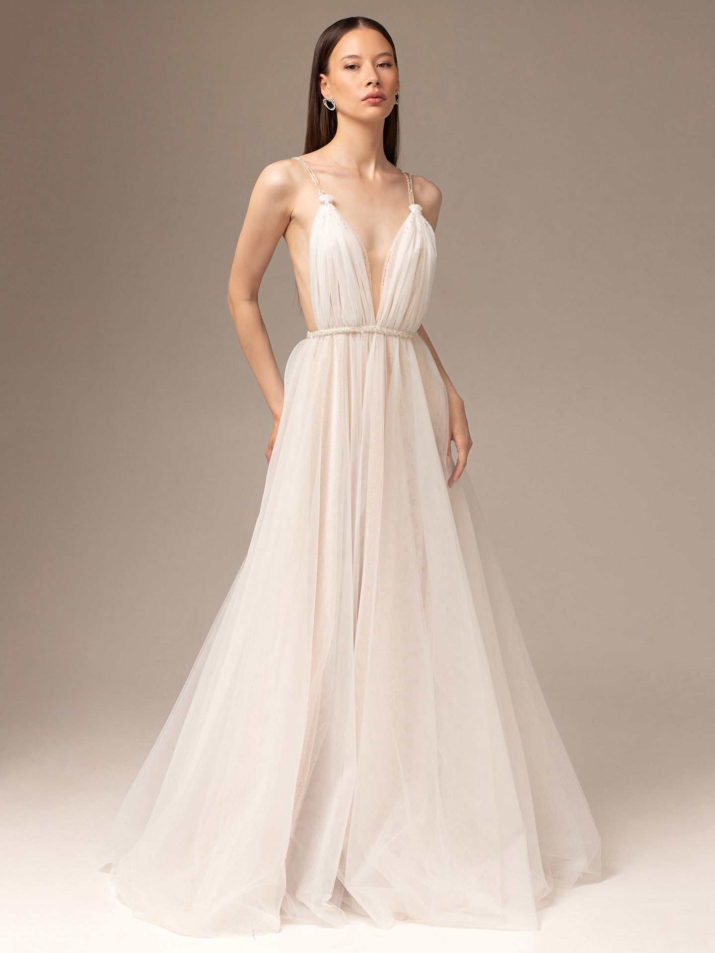 Plunge_wedding_dress_tulle