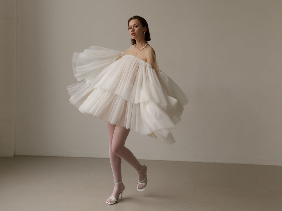 Short Tulle Wedding Dress with Wing Sleeves